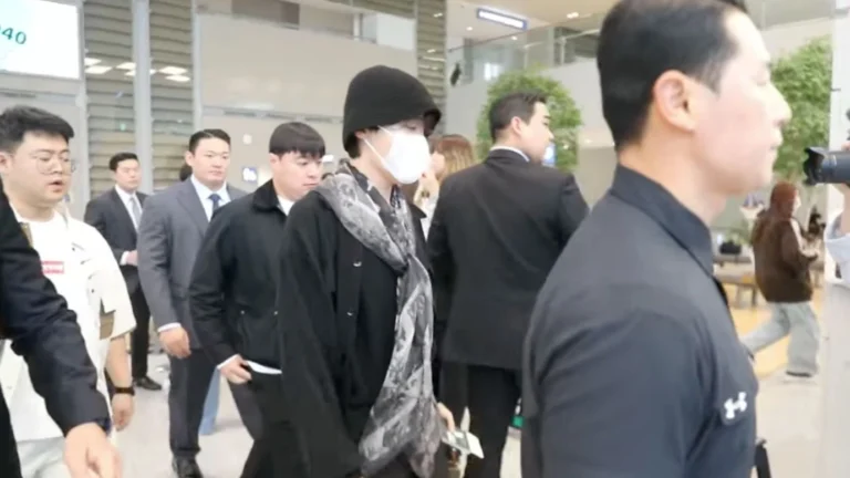 J-Hope regresó a Corea