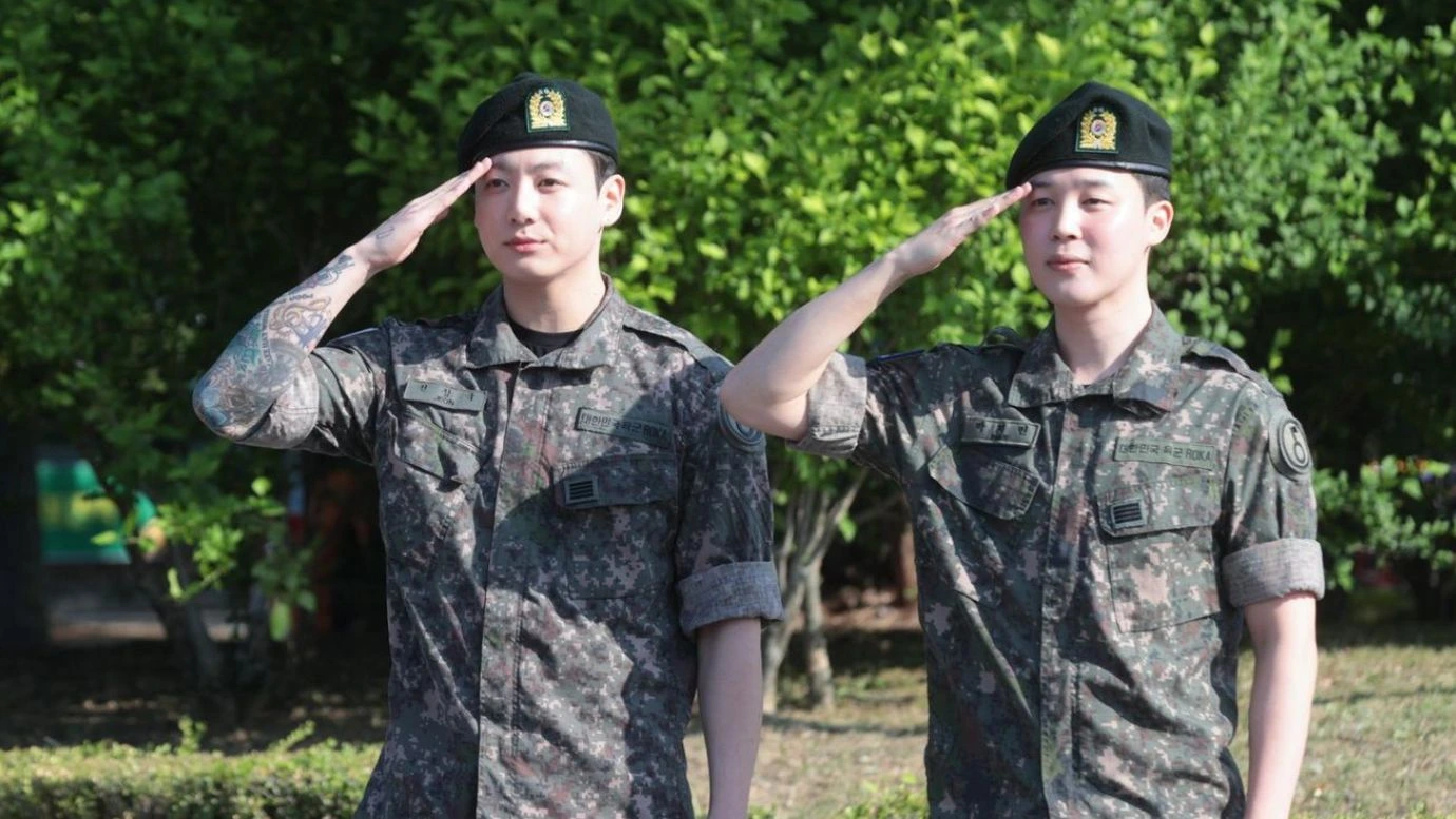 Jimin y Jungkook son oficialmente dados de baja del servicio militar