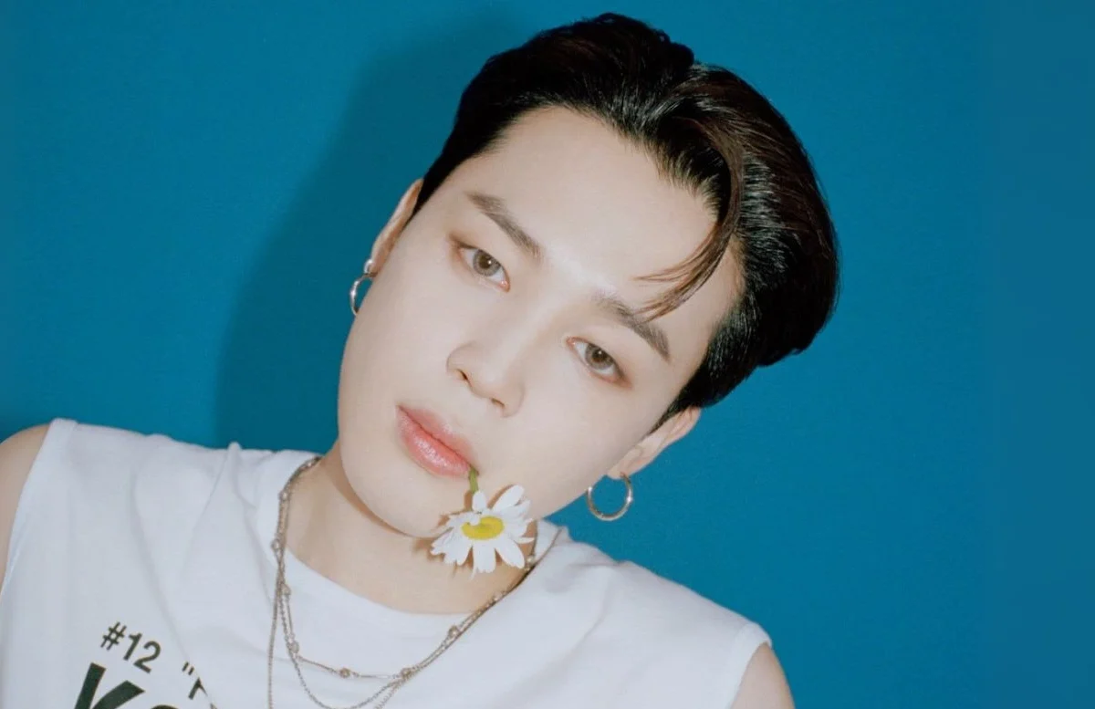 Jimin lidera