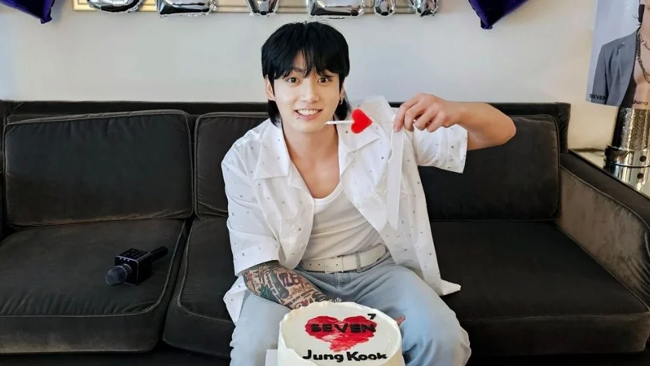 Jungkook celebró